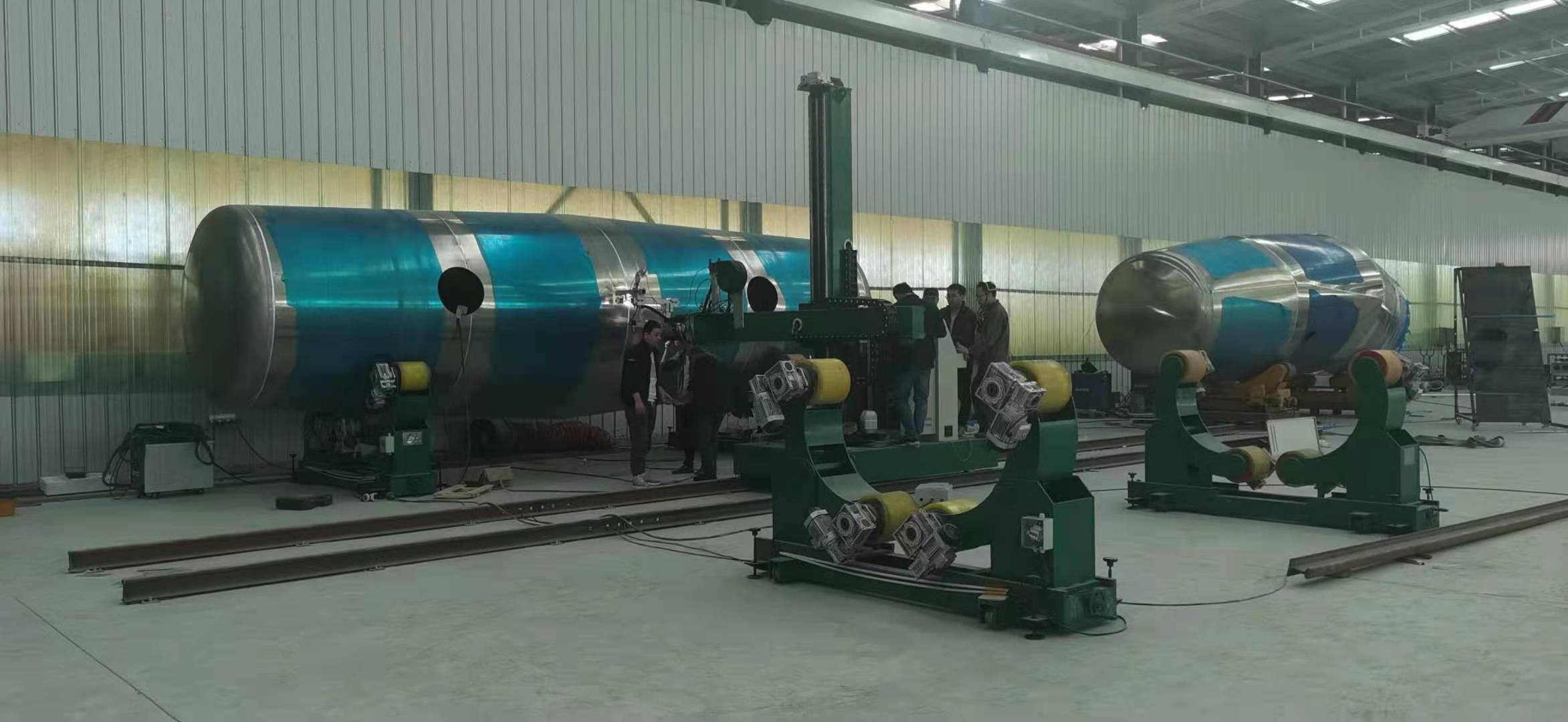 鋁罐車環(huán)縫自動焊接機(jī)